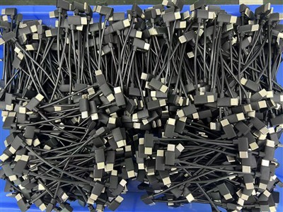 30000PCS USB-C Go USB-C Le 90 Céim Bend